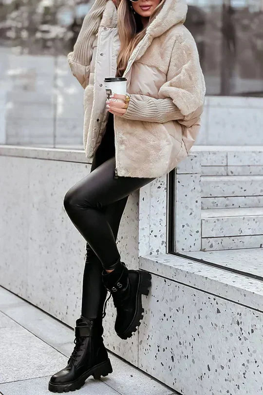 Nadia - Chaqueta Acogedora con Capucha