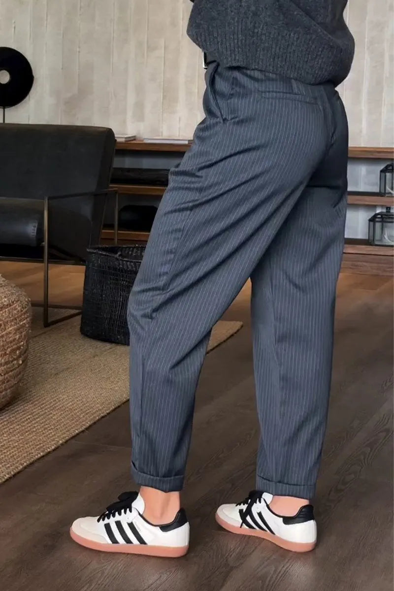 MATHILDA | Pantalones elegantes y favorecedores con rayas